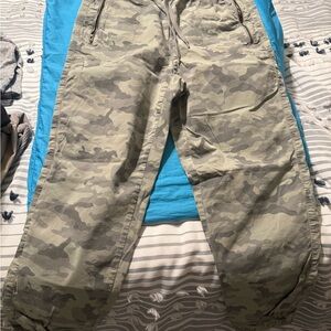 American Eagle joggers